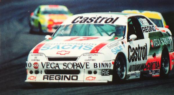 Ingo Hoffmann venceu o título de 1996 a bordo de um Chevrolet Omega (Divulgação)