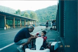 Vitor aos 5 anos na escolinha de Kart do tio Domingos