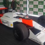 Legítima McLaren MP4/4 guiada por Ayrton Senna em 1988, ano em que ele liderou a prova e bateu na entrada do túnel.