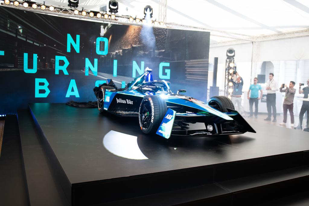 Das corridas para as estradas; Fórmula E destaca tecnologias no Dia Mundial dos VEs