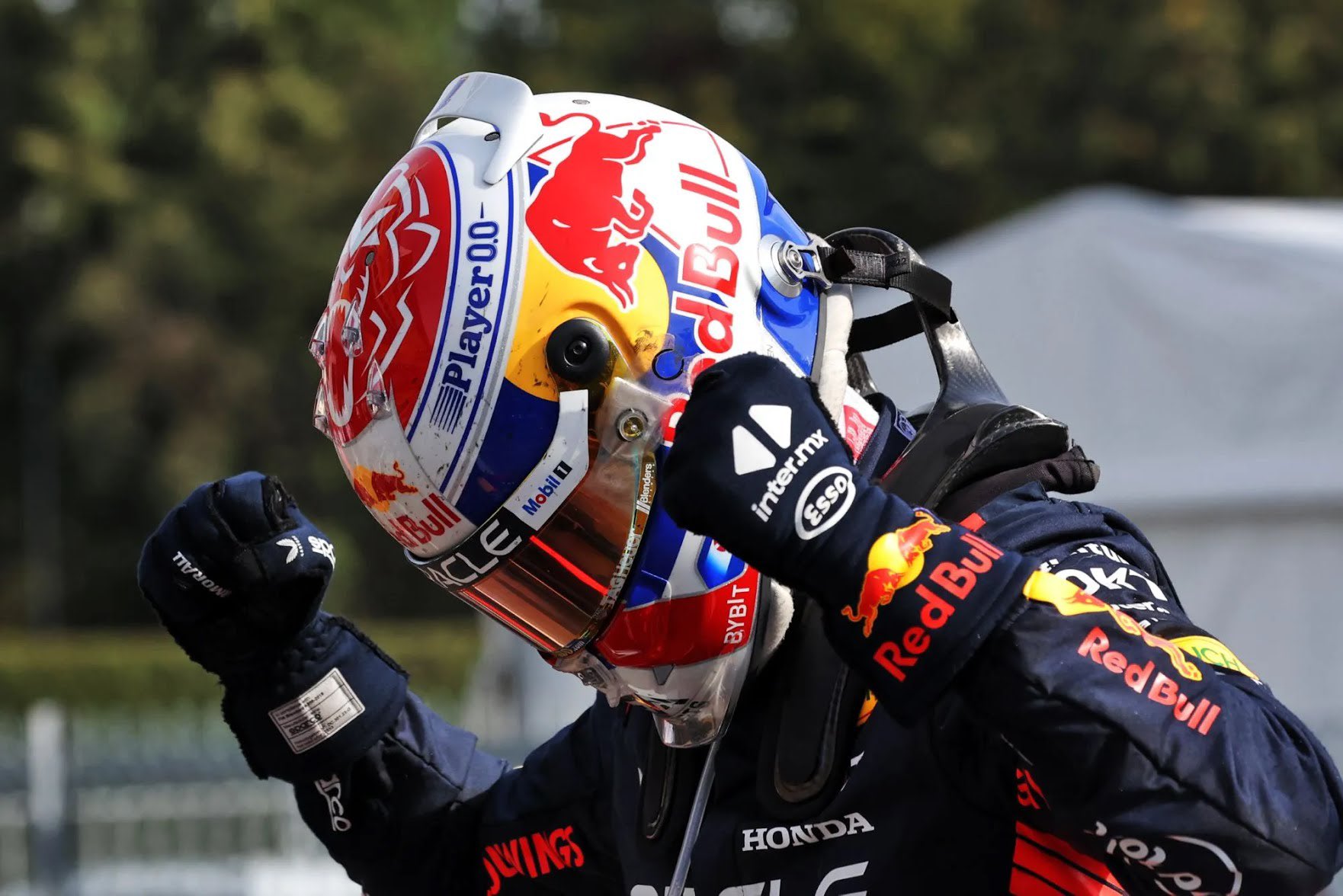 Max Verstappen Vence na Casa da Ferrari