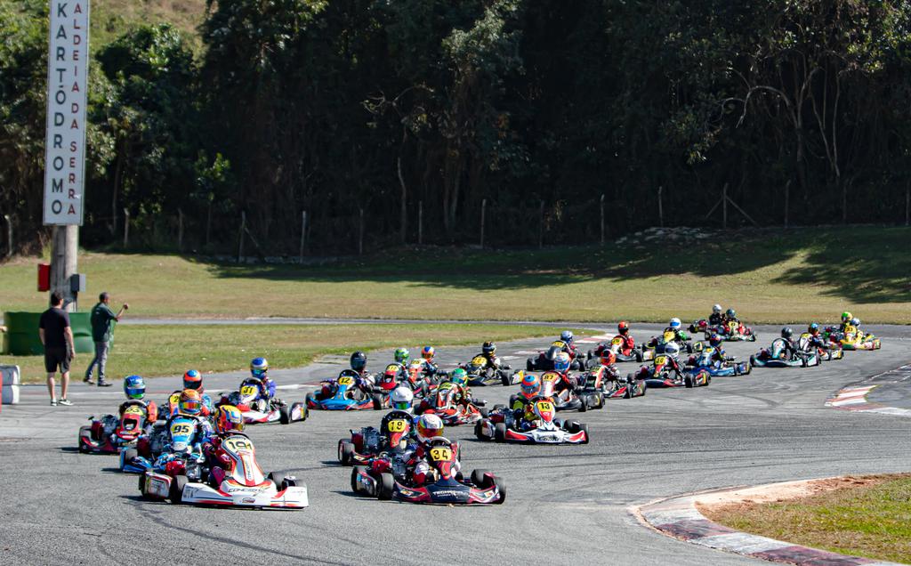 V11 Aldeia Cup de Kart terá penúltima etapa do ano com grids cheios neste domingo em Aldeia da Serra