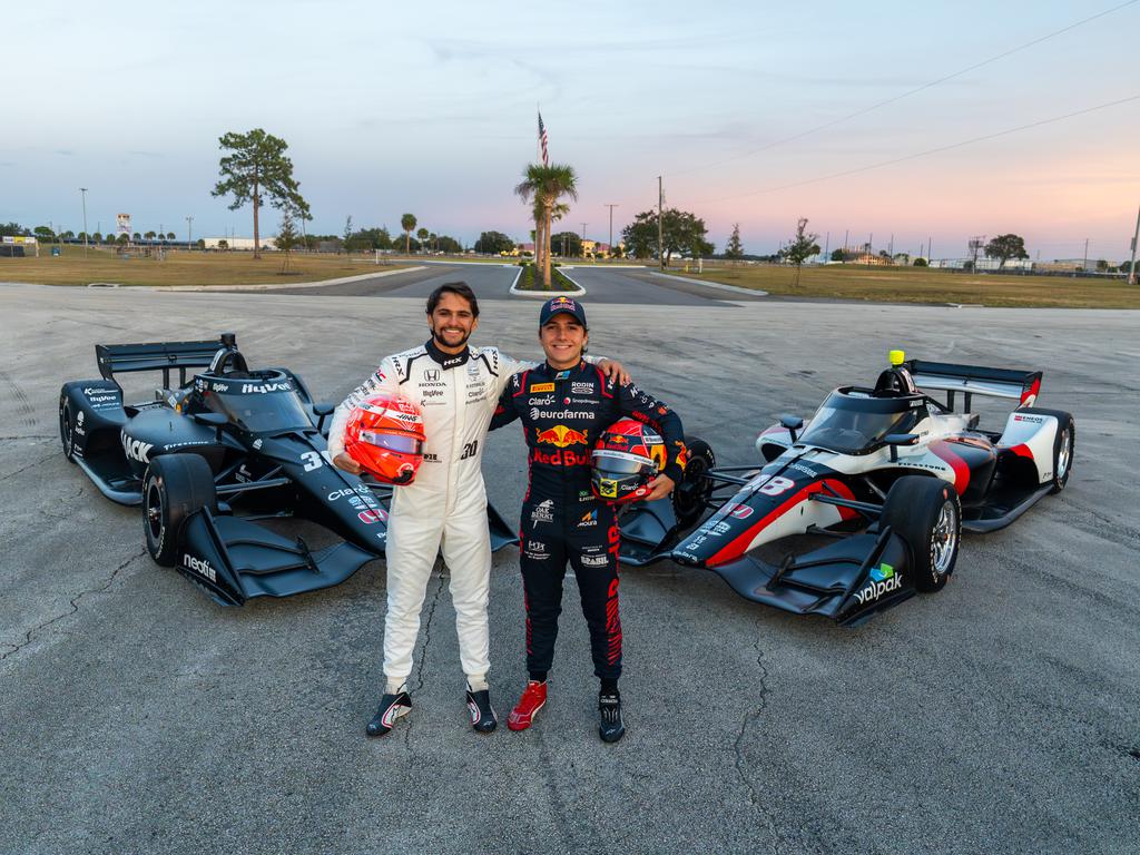 Dia histórico: Enzo e Pietro Fittipaldi aceleram juntos pela primeira vez em teste na Indy