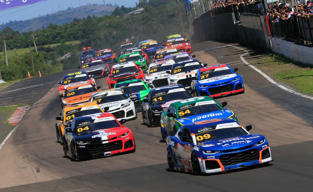 NASCAR Brasil: ansiedade toma conta do elenco para etapa decisiva