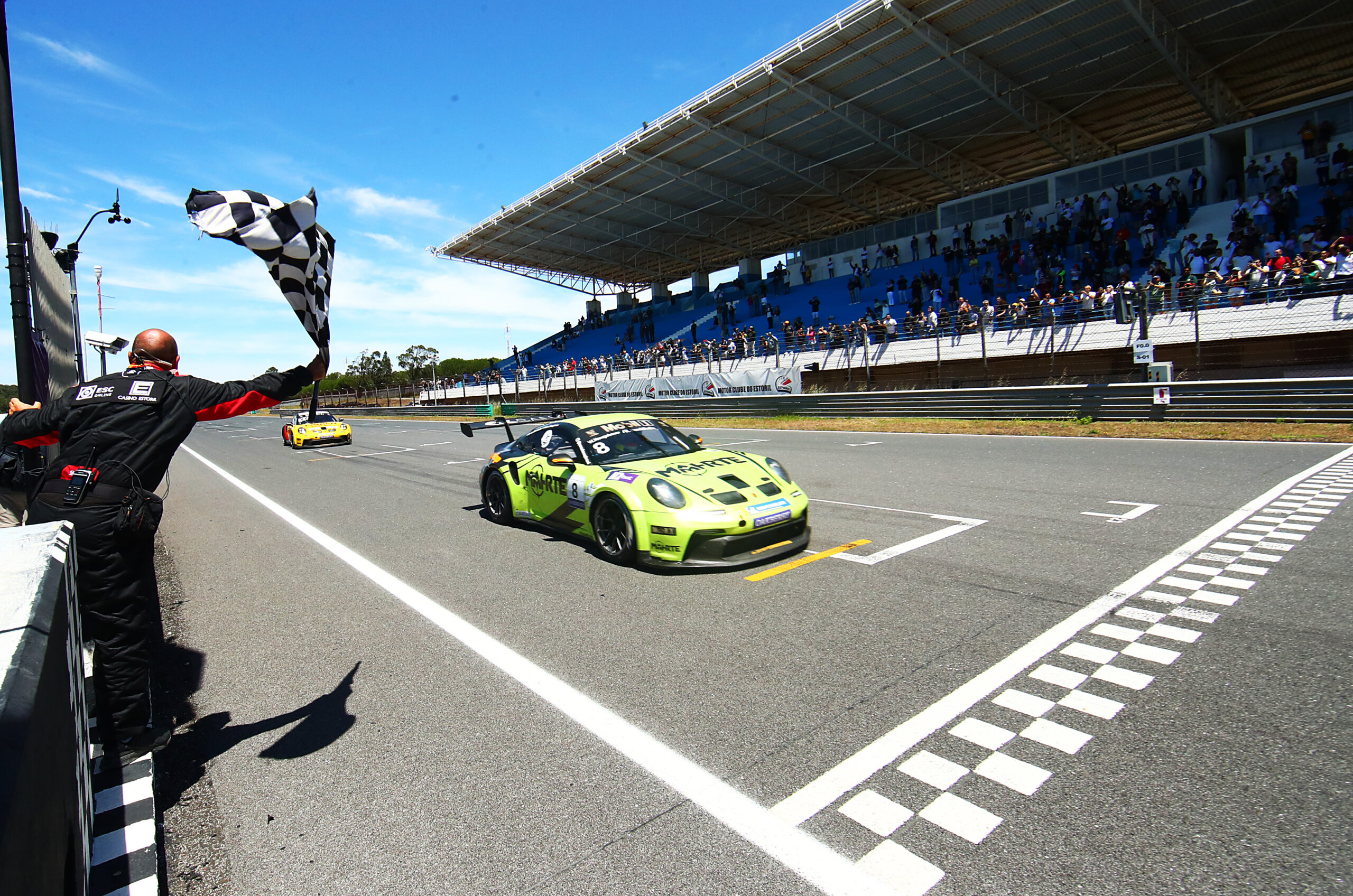 Porsche Cup C6 Bank inicia segunda metade da temporada e completa etapas no Estoril, em Portugal