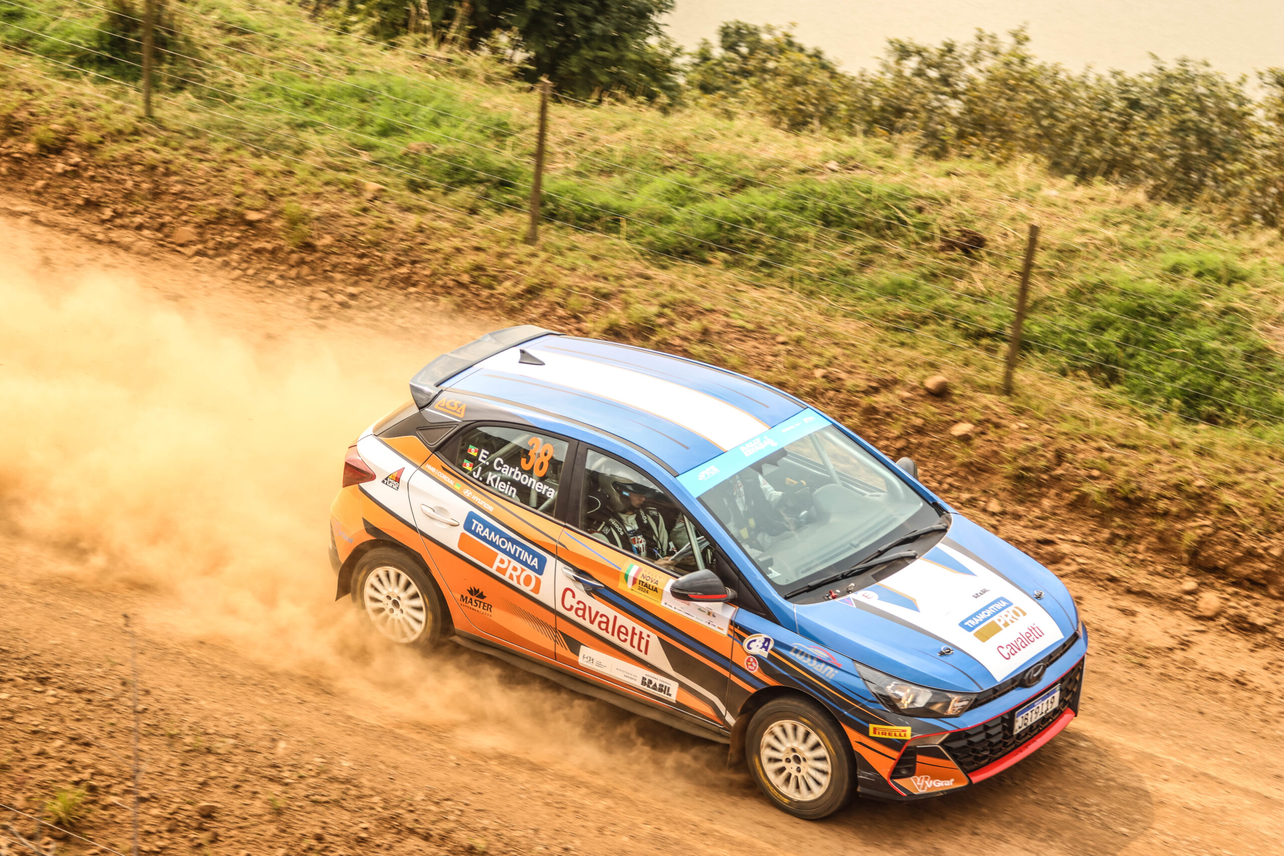 Carbonera e Klein tentam se aproximar da liderança na quarta etapa do Brasileiro de Rally