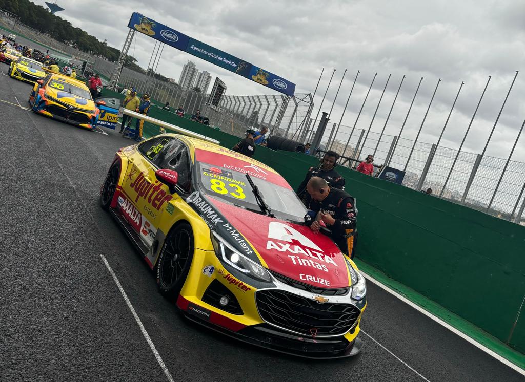 Gabriel Casagrande escala pelotão, mantém liderança do campeonato e fica mais perto do tri da Stock Car