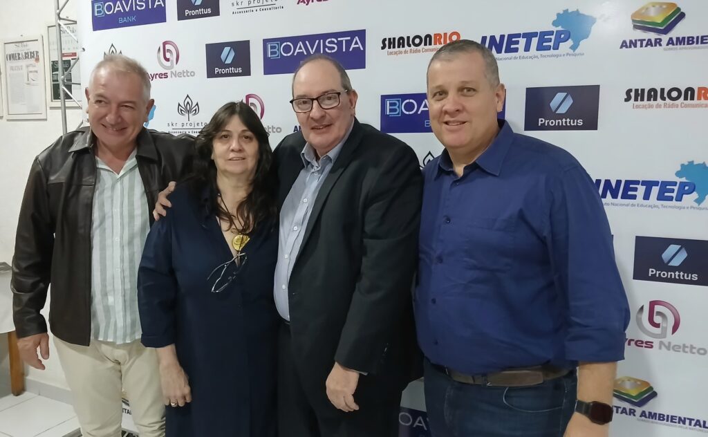 Da Esquerda para direita -  GUILHERME FALLEN, SUELI GOMES, ANTÔNIO AYRES NETO,  FERNANDO ZANUZZI
