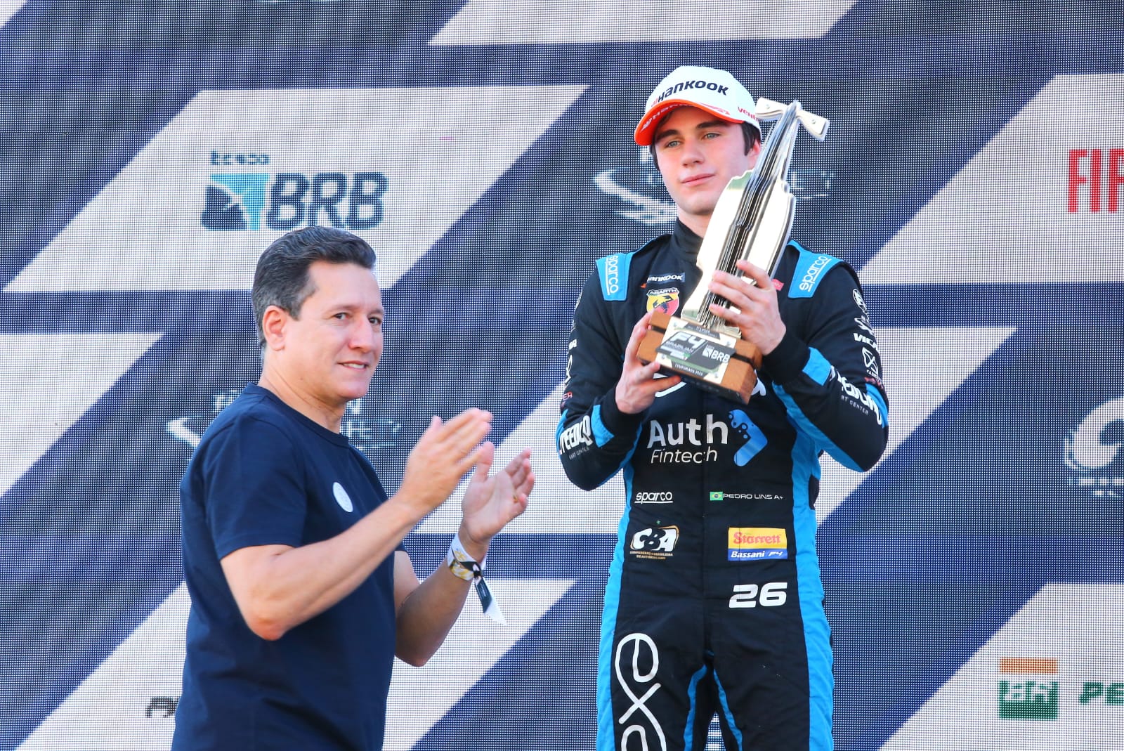 Pedro Lins leva Starrett Bandeiras Bassani ao pódio da corrida 3 da F4 Brasil em Interlagos