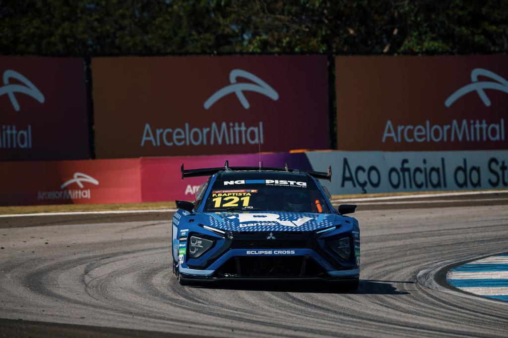 Felipe Baptista vence a corrida principal da Bradesco Stock Pro Series no Velocitta