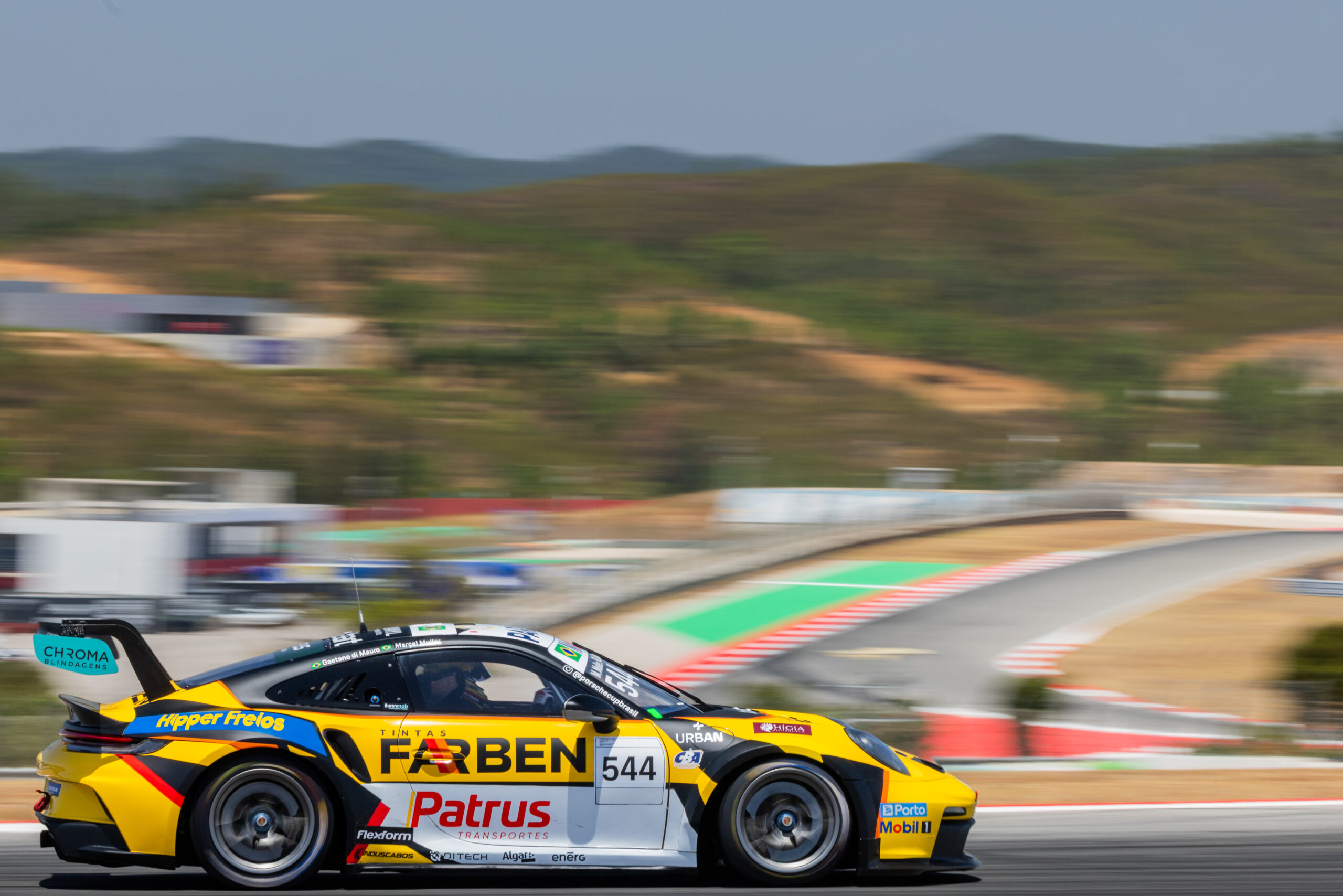 Com nova dupla, Farben consegue top 5 no primeiro treino da endurance no Algarve