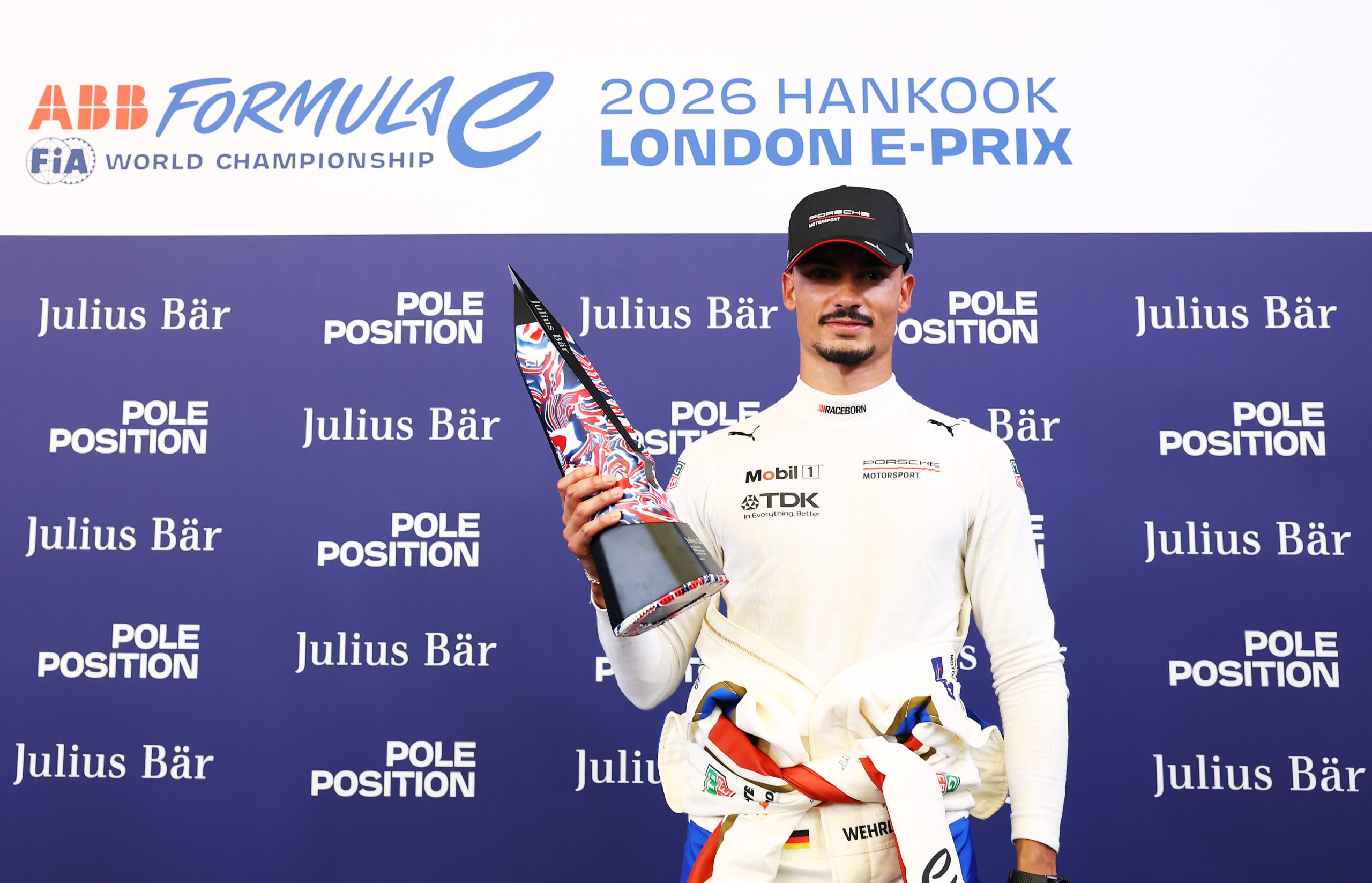 Fórmula E: Porsche domina primeira fila, com Pascal Wehrlein na pole position deste sábado, no E-Prix de Londres
